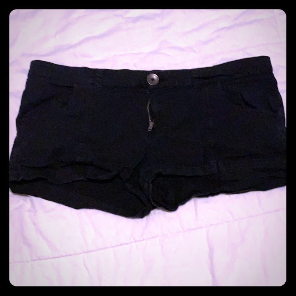O’Neill black shorts